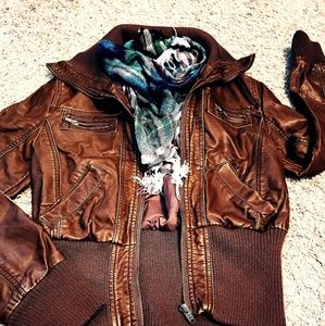 Rustic Jacket with pattern scarf